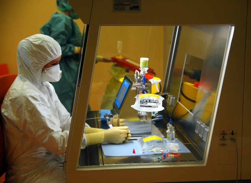 Automat do cytostatyków już działa w centrum onkologii w Tomaszowie