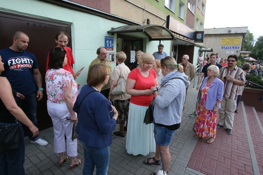 Protest na Cieszkowskiego w Łodzi. Mieszkańcy nie chcą tam marketu [ZDJĘCIA]