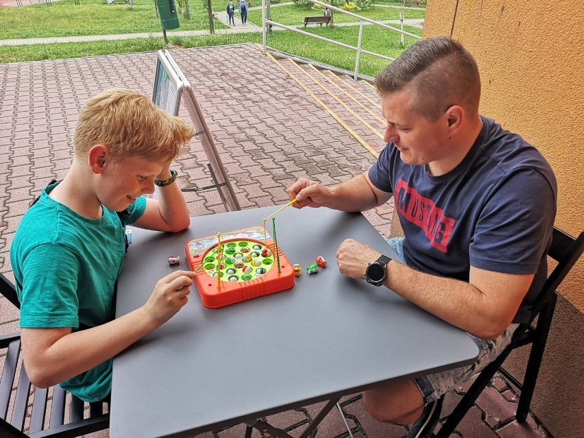 Piknik w Mistrzejowicach. Leżakowanie, gry, wystawa i joga na łące