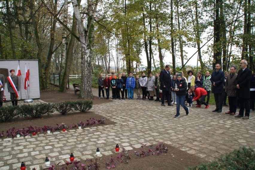 Wolsztyn:uczczono pamięć Polaków pomordowanych przez Niemców na Bielniku