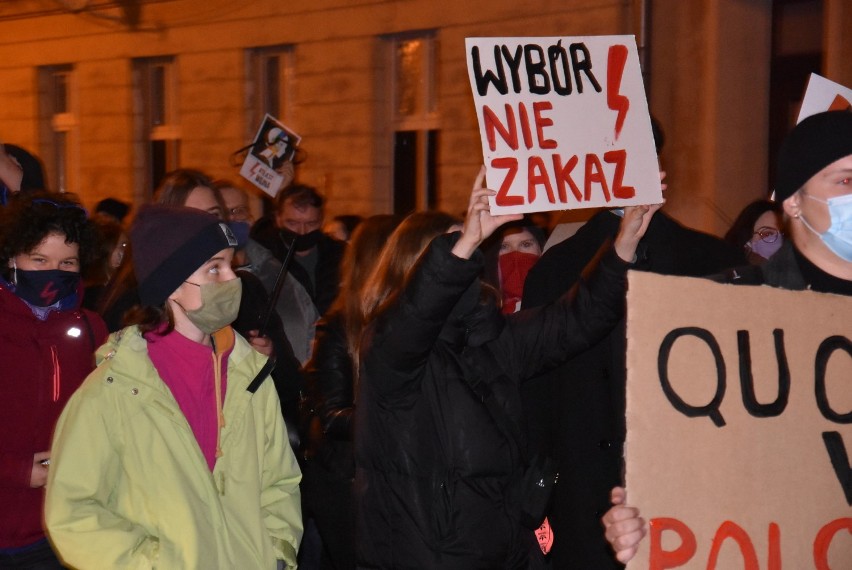 Kolejny protest w Oleśnicy po wyroku Trybunału Konstytucyjnego w sprawie aborcji 