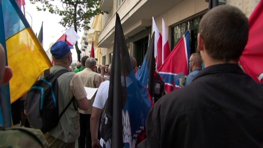 Protest pod ambasadą Ukrainy:"Na pohybel oligarchom" [WIDEO]