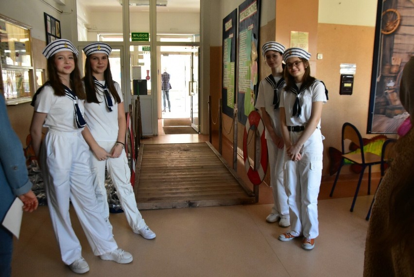 Dzień otwarty w Publicznej Szkole Podstawowej numer 9 w Radomiu – Załoga "9" zaprasza na pokład. Mnóstwo uśmiechu i atrakcji. Zobacz zdjęcia