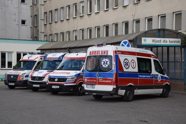 Szpital w Świeciu odesłał - nie udzielając w ogóle pomocy - seniora do szpitala w Bydgoszczy.  Po dojeździe, nie było już żadnych szans na ratunek. 73-latek zmarł