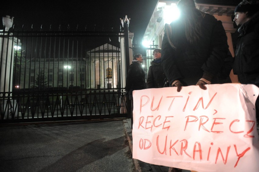 Protest przed ambasadą Rosji