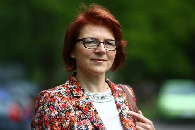 Barbara Krupa, przewodnicząca związków w PZOZ w Piotrkowie mówi, że pielęgniarki czują się ignorowane