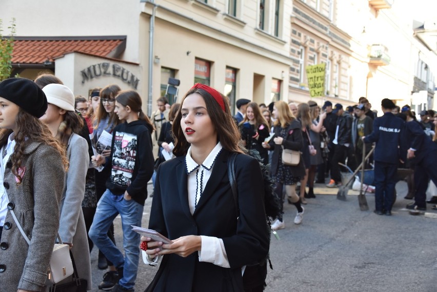 Parada przeszła ulicami Chrzanowa. Przypomnieli historię Fabloku