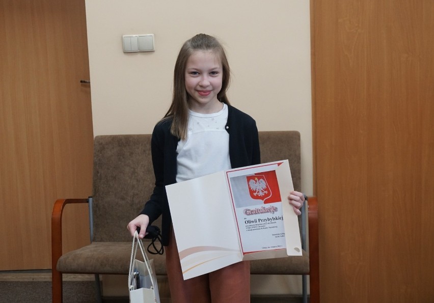 Libiąż. 12-letnia Oliwia Przybylska "wskoczyła" do reprezentacji Polski. Skoki na trampolinie to jej żywioł [ZDJĘCIA] 
