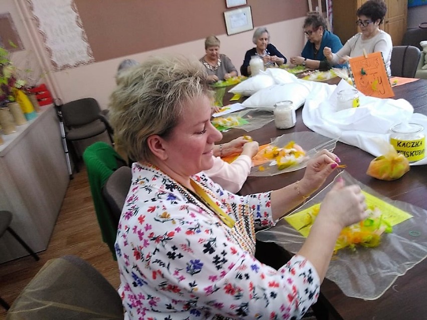 W Dziennym Domu opieki Senior Wigor w Złotowie odbyło się darcie pierza