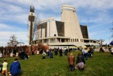 Kraków. Święto Bożego Miłosierdzia w Łagiewnikach. Zmiany w komunikacji miejskiej i organizacji ruchu