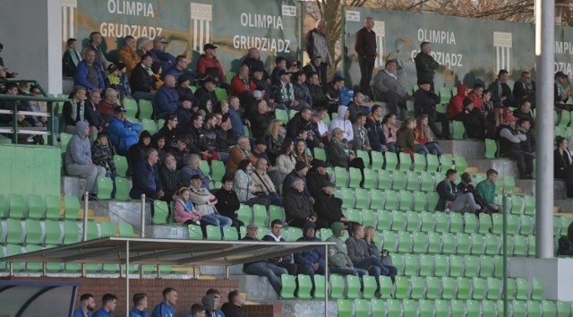 Tak było na trybunach podczas meczu Olimpia Grudziądz - GKS Przodkowo. Zobacz zdjęcia kibiców!