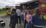 Dzień Dziecka i Liga Food Trucków w Pińczowie. Same pyszności. Można było skosztować jedzenia niemal z każdego zakątka globu [ZDJĘCIA]