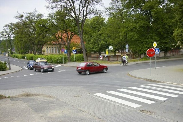 Skrzyżowanie Poznańskiej i Dworcowej w Sierakowie