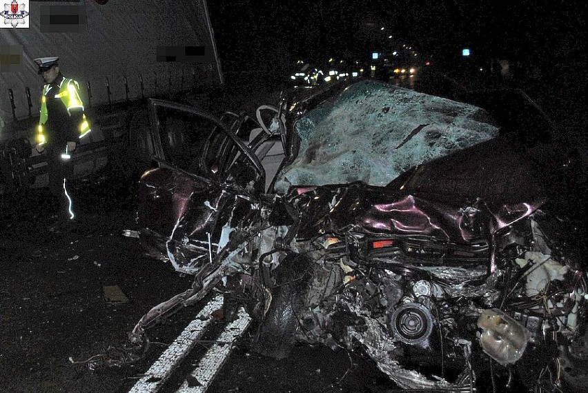 Tragiczny wypadek w Dąbiu. 19-latek zginął na miejscu