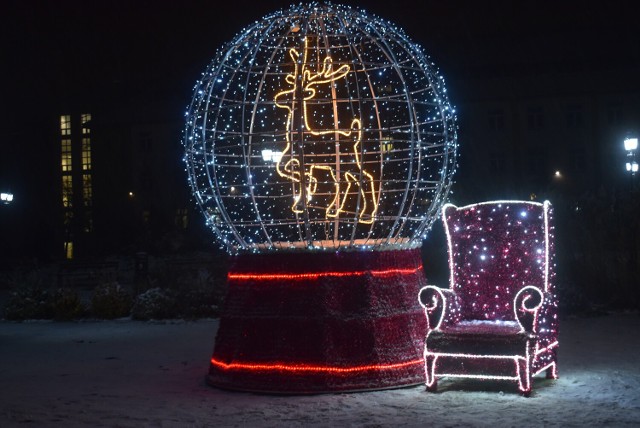 W Krośnie Odrzańskim czuć zimę i magię Świąt Bożego Narodzenia. Oto miasto pełne świątecznych iluminacji.