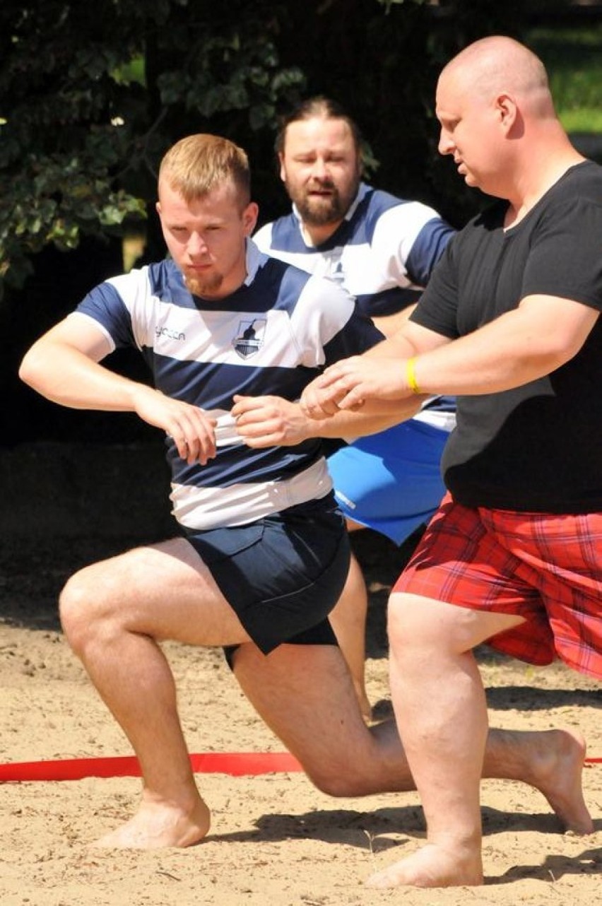 Rugby na plaży w Wolsztynie