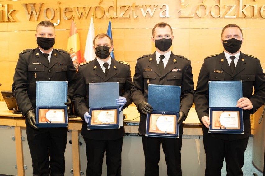 Mundurowy reprezentujący KPP Radomsko wśród nagrodzonych w konkursie na najlepszego policjanta i strażaka