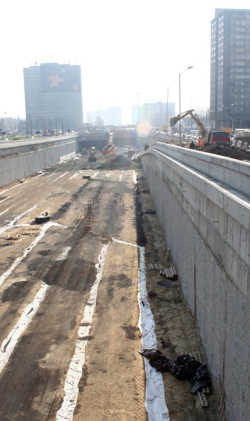 Tunel pod Rondem w Katowicach ma 13 lat! Zobaczcie, jak go budowano [ZDJĘCIA]