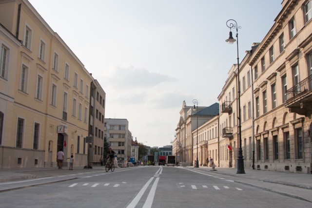 Ulica Miodowa otwarta dla ruchu, wracają autobusy. Zobaczcie, jak wygląda po przebudowie [ZDJĘCIA]