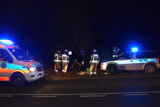 Wczoraj około 19 pijany rowerzysta przewrócił się na ulicy Kazimierza Wielkiego w Miastku (droga krajowa nr 20). Nic mu się nie stało. Karetka, straż pożarna i policja jechały do zdarzenia jak do wypadku.