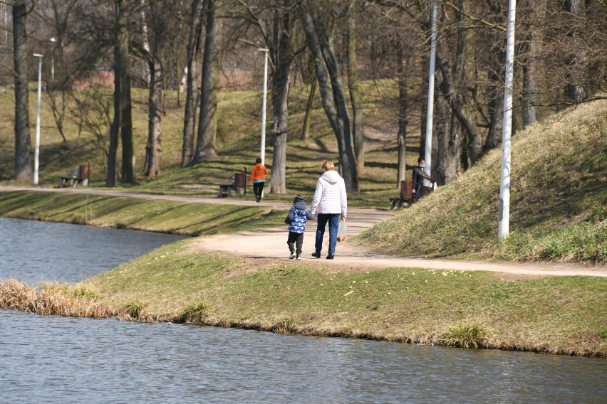 W sobotę, 10 kwietnia nad zalewem w Kielcach panował spory...