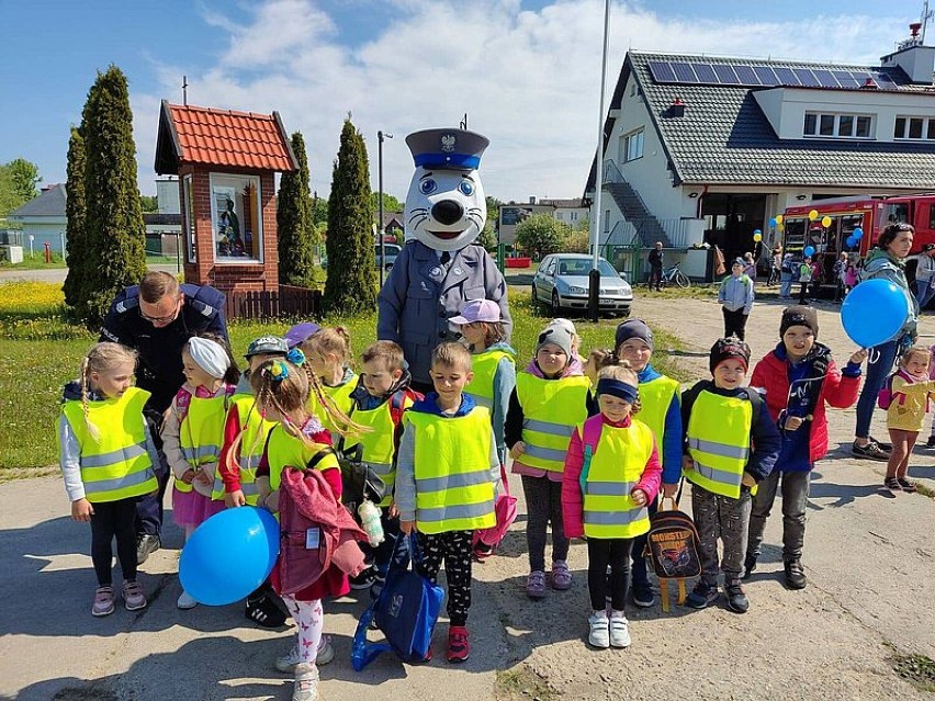 Policjanci z Juraty uczestniczyli w festynach z okazji Dnia Dziecka 2022