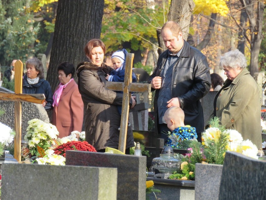 Wszystkich Świętych w Katowice: Cmentarze przy Francuskiej i Sienkiewicza
