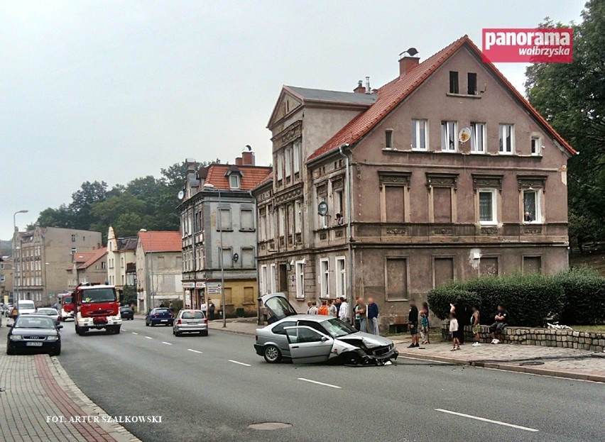 Kolizja drogowa na ul. 11 Listopada w Wałbrzychu
