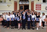 Najzdolniejsi maturzyści z powiatu wągrowieckiego zostali nagrodzeni - spotkanie odbyło się  Starostwie Powiatowym w Wągrowcu