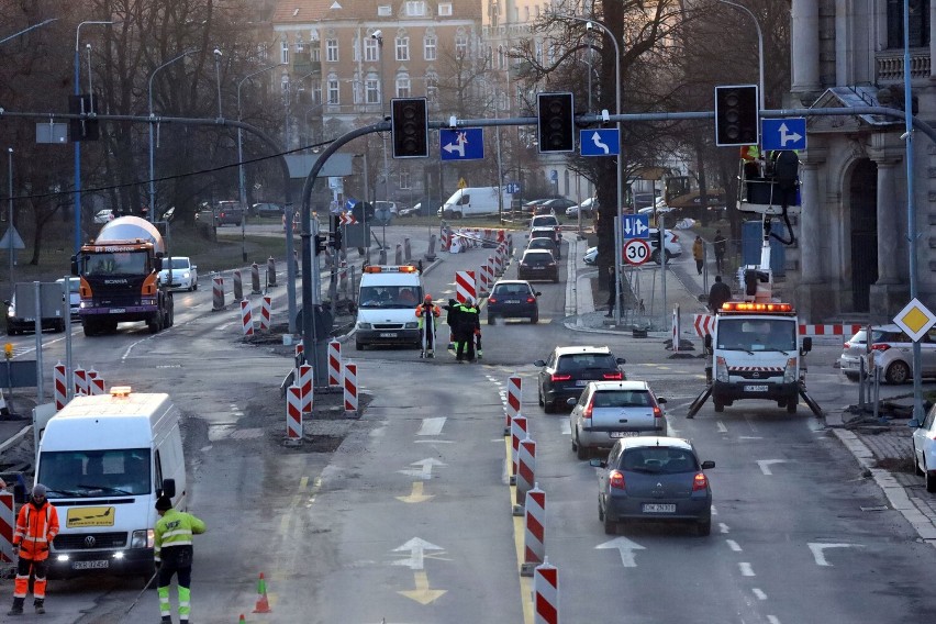 Nowa organizacja ruchu na remontowanej ulicy Pocztowej w Legnicy, zobaczcie zdjęcia