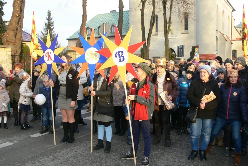 Orszak Trzech Króli znów przeszedł ulicami  Wielunia[ZDJĘCIA]