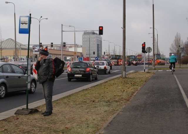 Zanim jednak remontowany fragment otwarto, w sobotę zmotoryzowani borykali się ze sporymi utrudnieniami