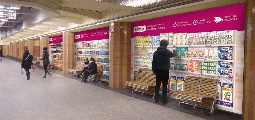 E-supermarket na stacji metra otwarty. Zamówisz zakupy przez...