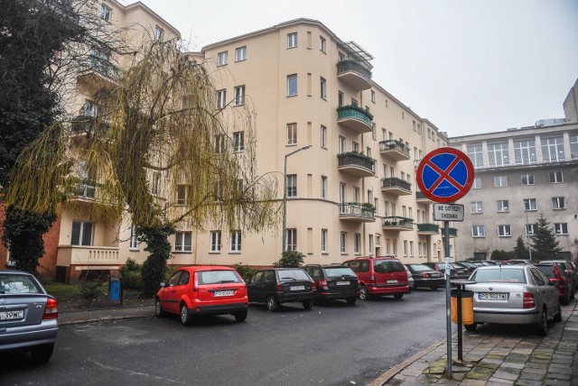 Mieszkańcy protestują przeciw ścieżce rowerowej na ul. Skrytej