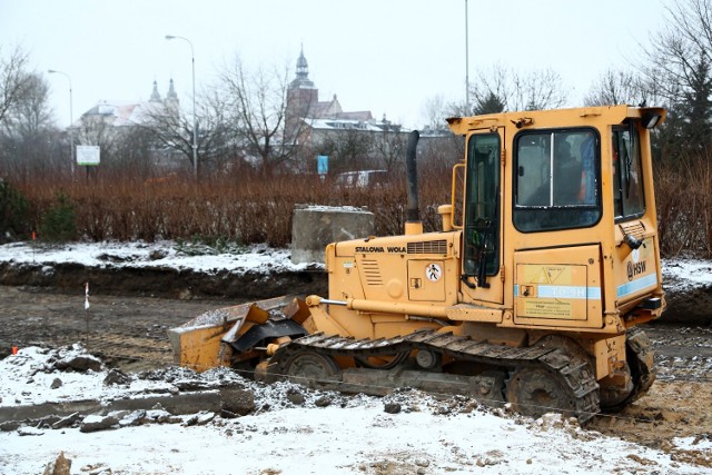 Prace przy budowie Ronda Sulejowskiego na razie zwolniły