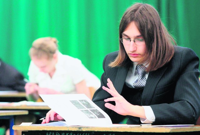 W piotrkowskich gimnazjach egzamin zdawało ponad 770 uczniów