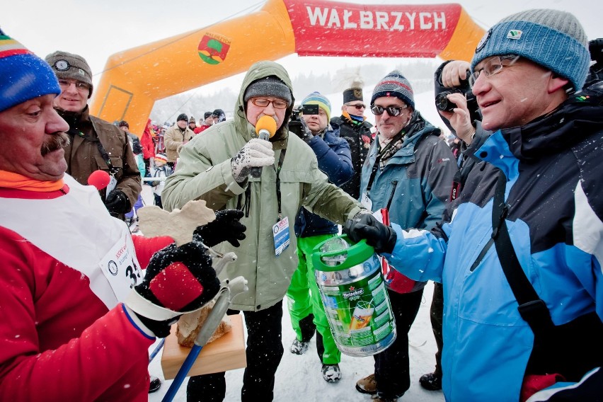 Bieg Gwarków odwołany, bo brakuje śniegu! Zobaczcie zdjęcia imprezy sprzed lat, aż się łezka w oku kręci 