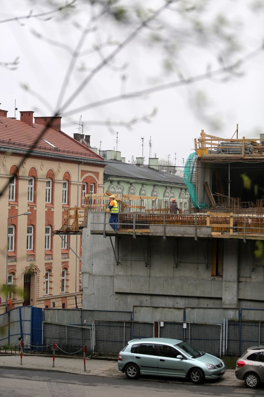 Kraków. Koniec Miejskiej Infrastruktury. Od dwóch lat nie zbudowała nawet parkingu [ZDJĘCIA]