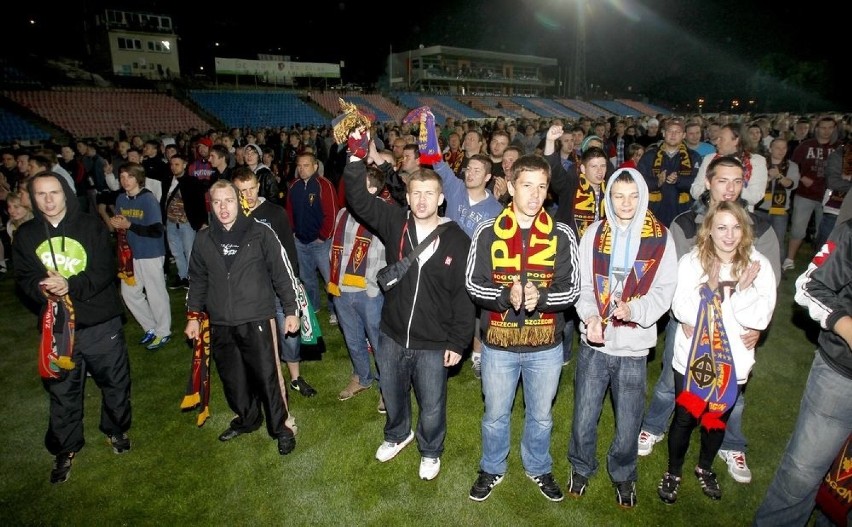 Nocna feta na stadionie Pogoni. 8 lat temu Pogoń wróciła do Ekstraklasy                       