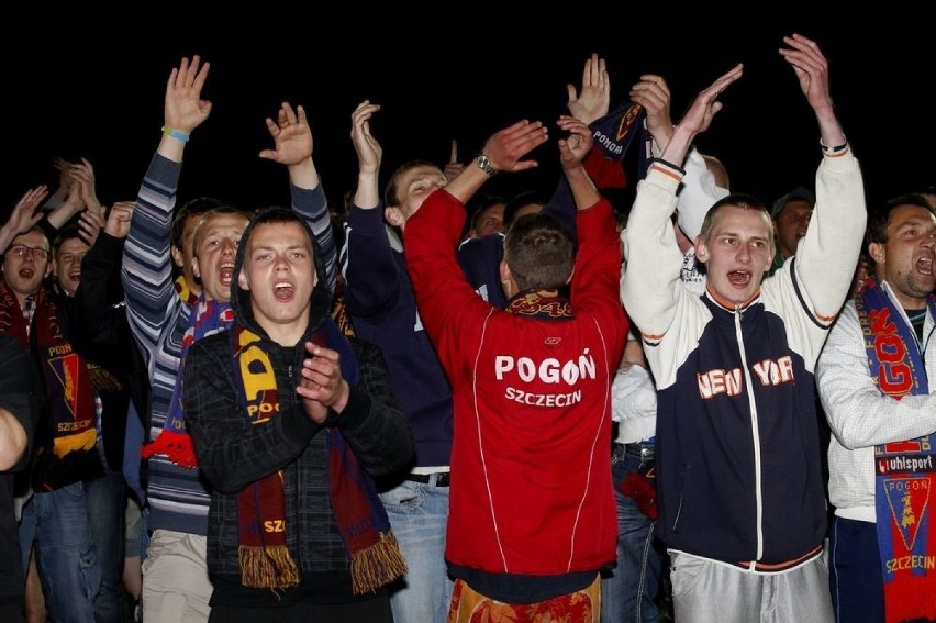 Nocna feta na stadionie Pogoni. 8 lat temu Pogoń wróciła do Ekstraklasy                       