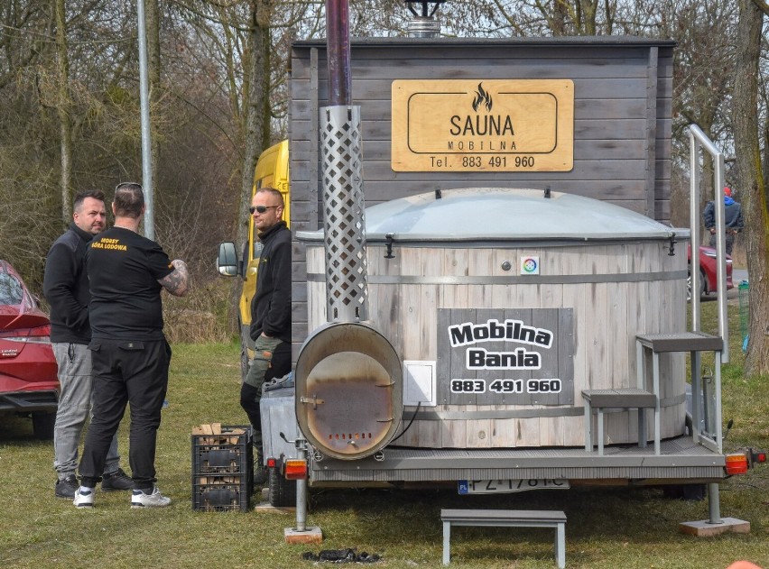 Neptun, upominki, mobilna sauna i bania! Szamotulski Klub Morsów "Góra Lodowa" zakończył sezon!