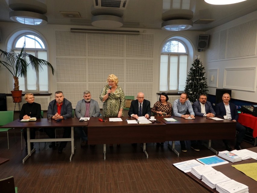 Sołtysi i szefowie rad osiedli spotkali się z władzami miasta. Rozmawiano m.in. o budżecie Sokółki na 2023 rok