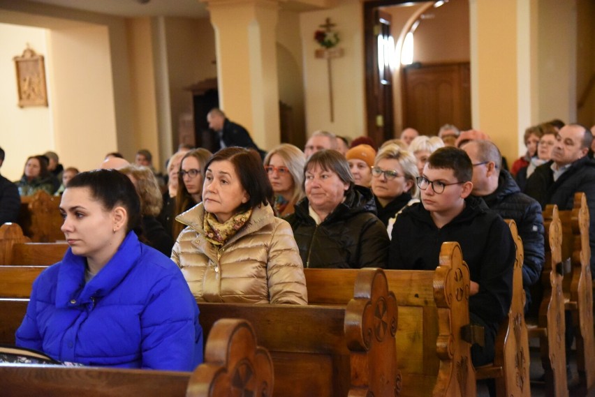 Koncert pasyjny chóru Deo Cantamus w Tuczempach [ZDJĘCIA, WIDEO]