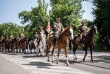 Rekonstruktorzy przemaszerowali ulicami Sosnowca. Odtworzyli uroczyst przyłączenie części Górnego Śląska do ziem polskich