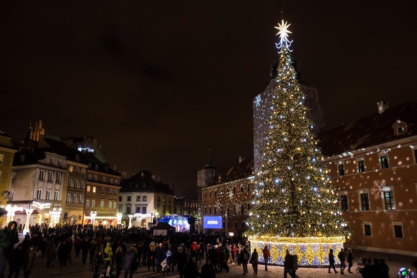 Warszawskie kolędowanie 2018 na placu Zamkowym. Święta...