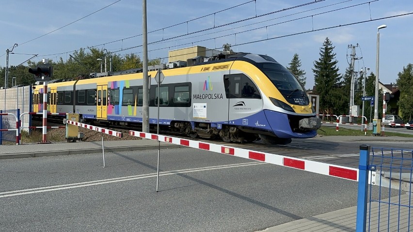 Przejazd kolejowo-drogowy w Sterkowcu