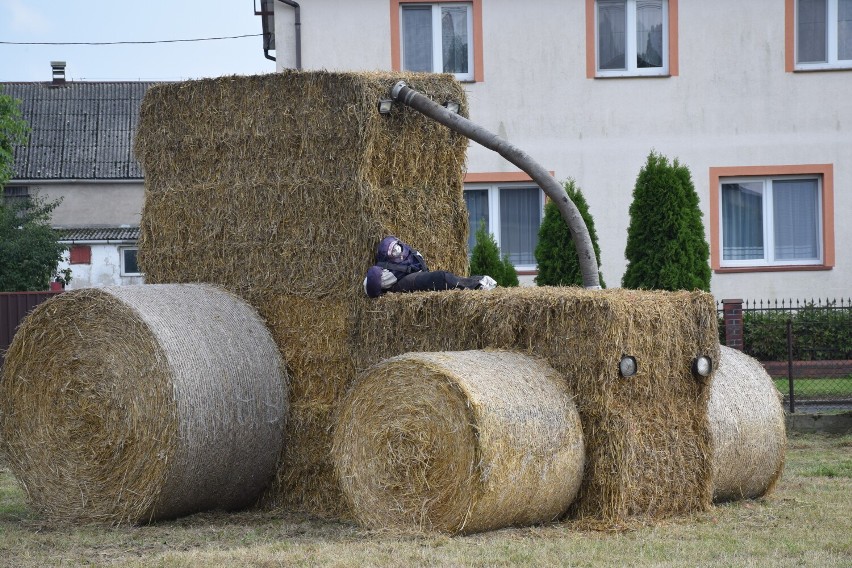 Mieszkańcy powiatu obornickiego podziękowali za zbiory, czyli dożynki w Maniewie [ZDJĘCIA]