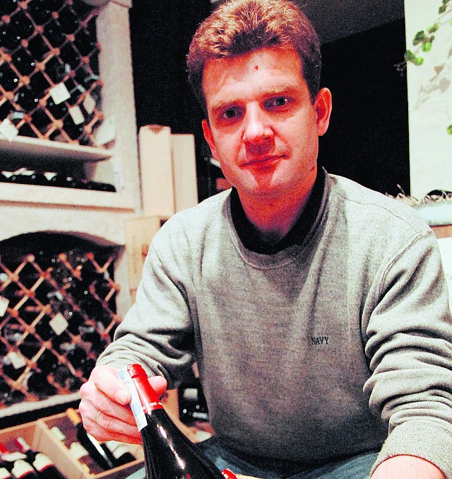 Zbigniew Zamielski, sélectionner du vin. Od 2001 roku pracuje dla warszawskiej firmy La Passion du Vin. Stworzył Klub La Passion du Vin w Lublinie. Prowadzi szkolenia i seminaria z wiedzy o winie. Doradzał m.in. przy doborze win do uroczystego obiadu Premierów Grupy Wyszehradzkiej w 2005 roku