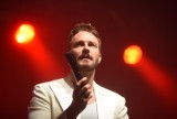 Sławek Uniatowski zaśpiewa premierowe piosenki z albumu "Wielki błękit" 21 maja w kinie Kijów w Krakowie 