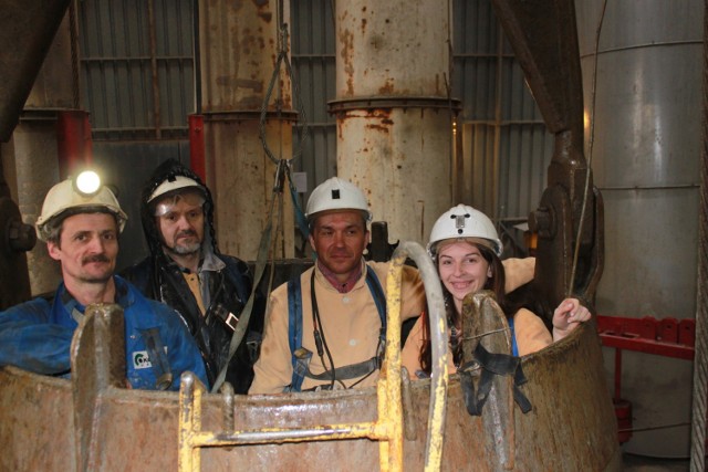Budowa kopalni w Bziu: Nasza dziennikarka zjechała na dno budowanego szybu